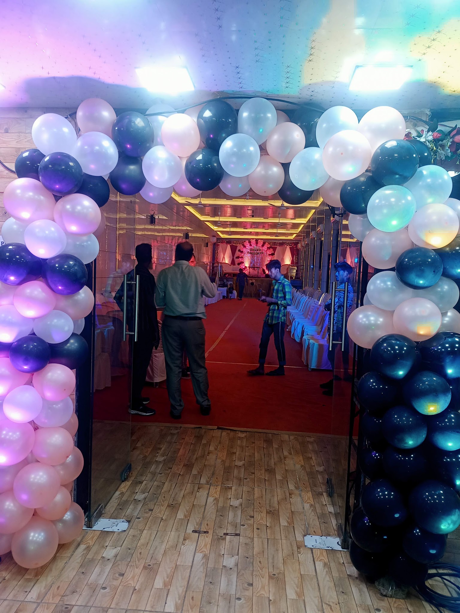 Balloon arch at the entrance to Mannat Banquets.